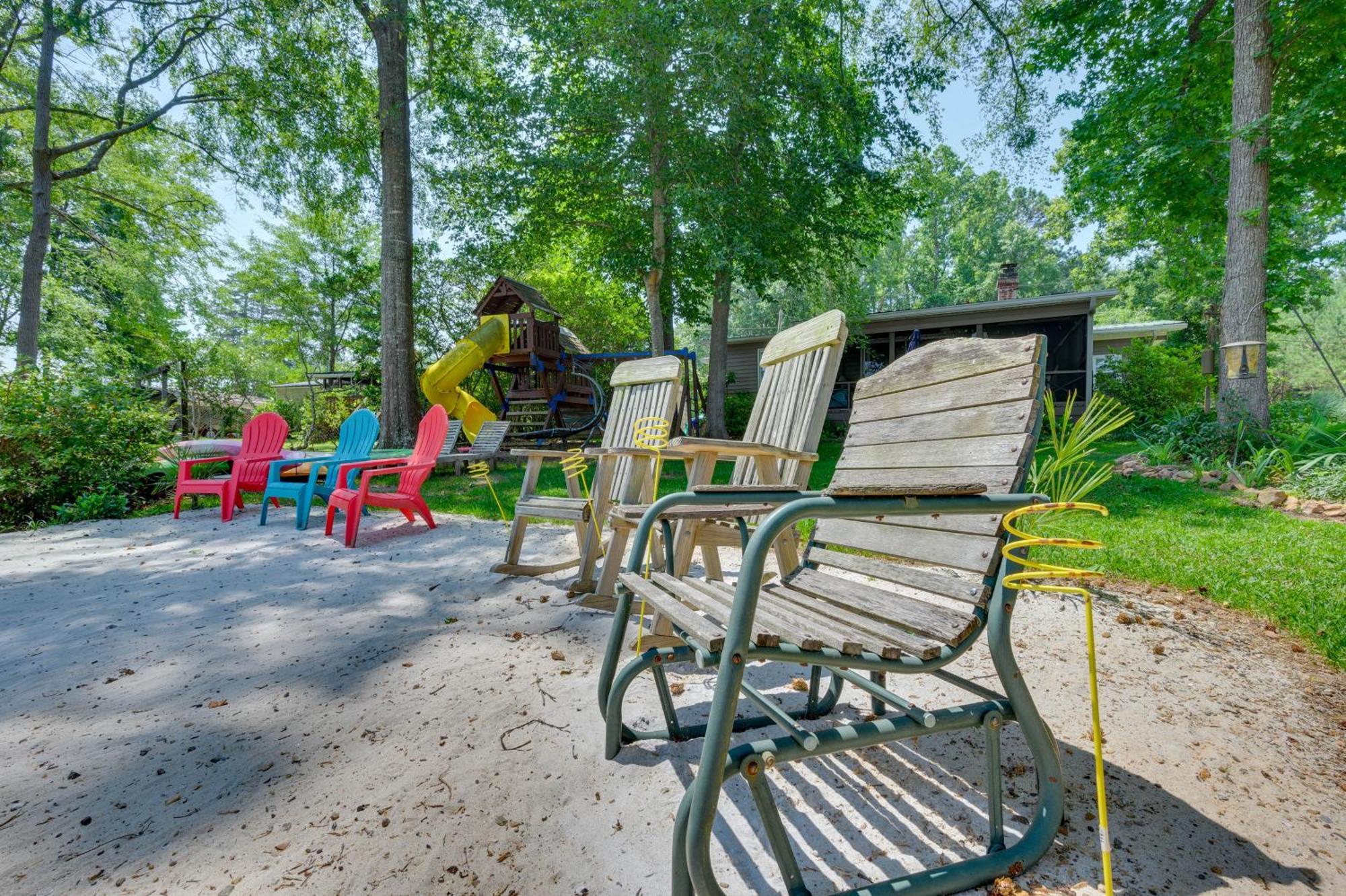 Lake Sinclair Crooked Creek Cottage With Fire Pit! Eatonton Bagian luar foto